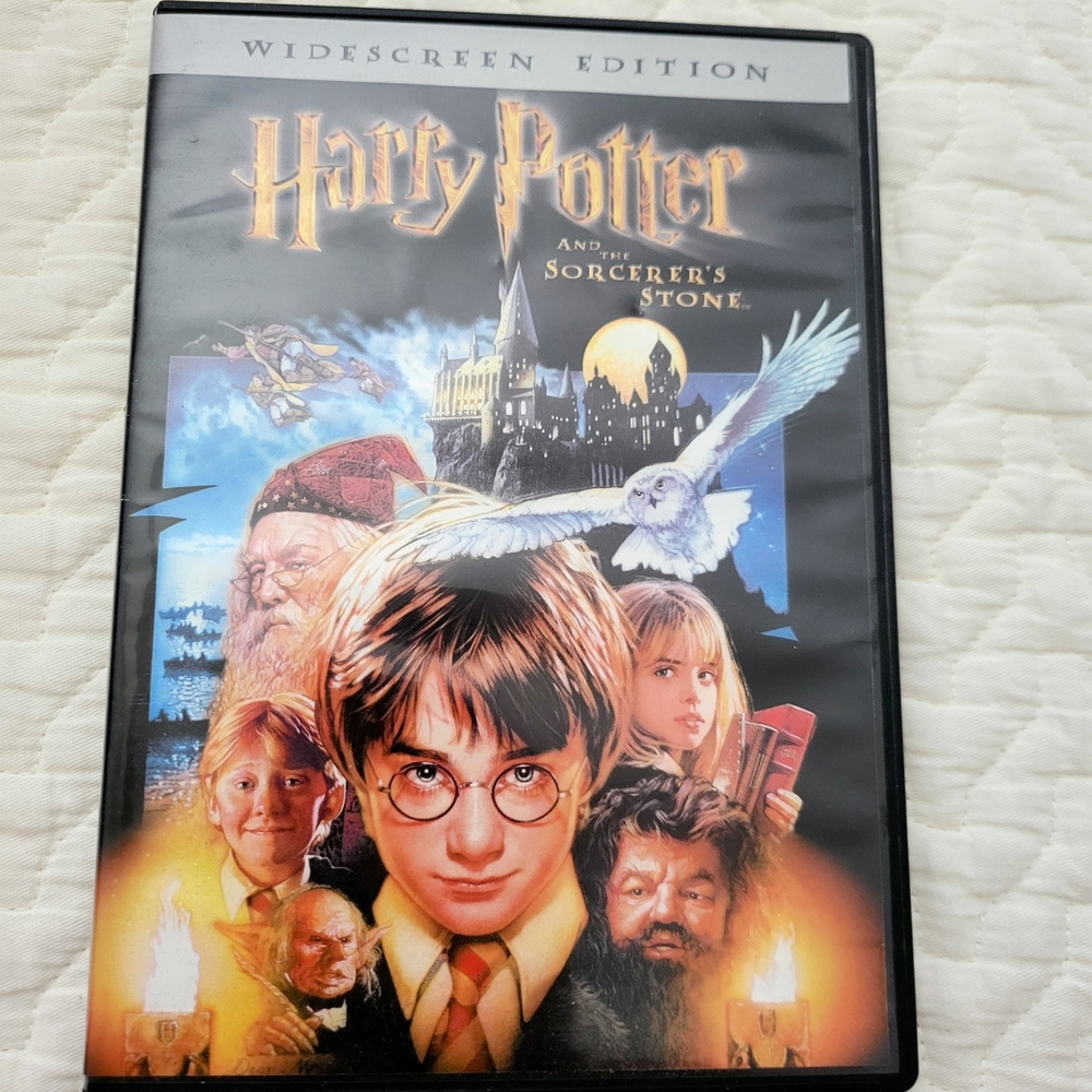 Warner Bros. Harry Potter and the Sorcerer's Stone DVD - Black and Gold